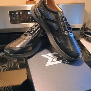 Mazino Elegant Black Leather Men's